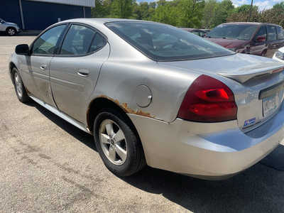 2006 Pontiac Grand Prix, $2999. Photo 5
