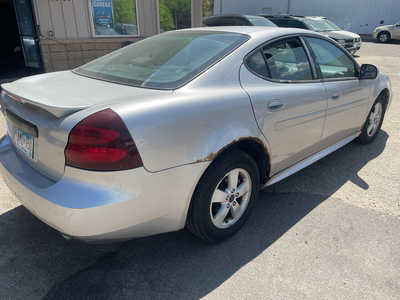2006 Pontiac Grand Prix, $2999. Photo 7