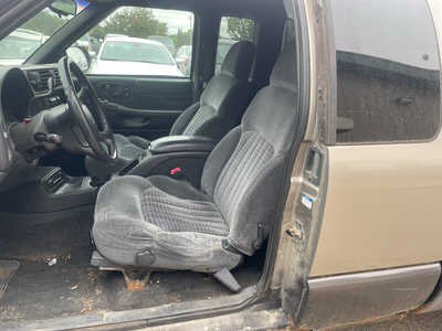 2000 Chevrolet S-10 Ext Cab, $1999. Photo 11