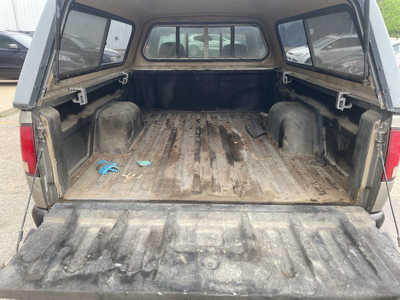 2000 Chevrolet S-10 Ext Cab, $1999. Photo 9