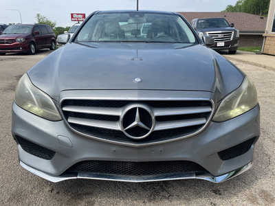 2014 Mercedes-Benz E-Class, $5999. Photo 3