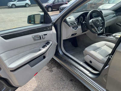 2014 Mercedes-Benz E-Class, $5999. Photo 9