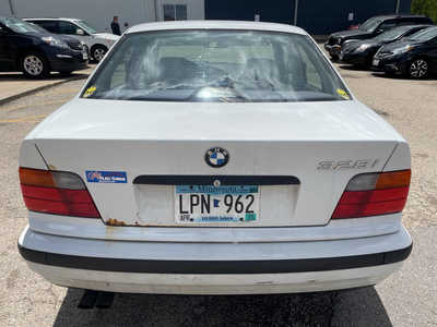 1996 BMW 3 Series, $1999. Photo 6