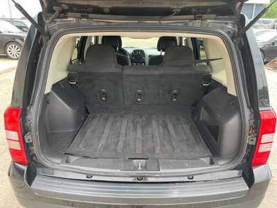 2016 Jeep Patriot, $4999. Photo 8