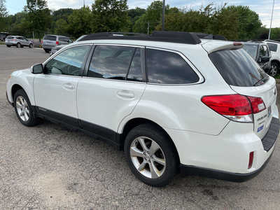2013 Subaru Outback, $1499. Photo 4
