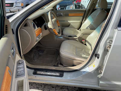 2006 Lincoln Zephyr, $2999. Photo 7