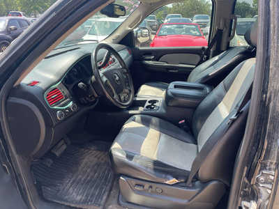 2007 Chevrolet Avalanche, $1999. Photo 10
