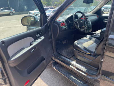 2007 Chevrolet Avalanche, $1999. Photo 9