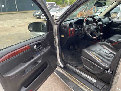 2006 GMC Envoy, $2999. Photo 8