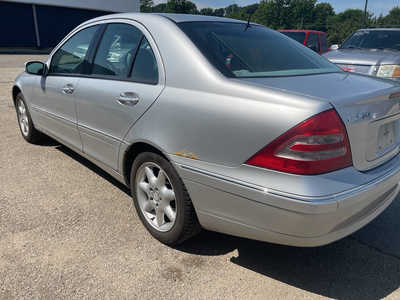 2001 Mercedes-Benz C-Class, $2999. Photo 5