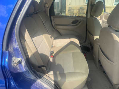 2006 Ford Escape, $1499. Photo 11