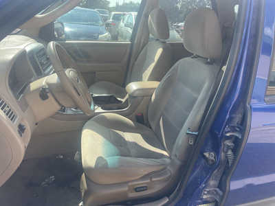 2006 Ford Escape, $1499. Photo 9