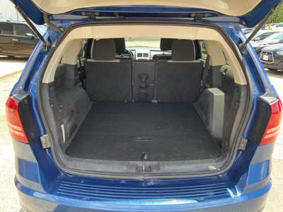2009 Dodge Journey, $2999. Photo 8