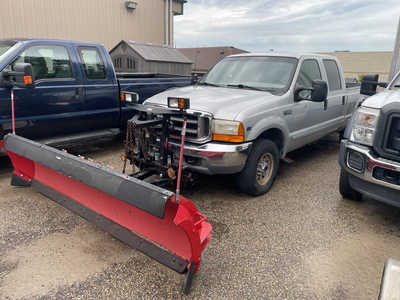 2001 Ford F350 Crew Cab, $5999. Photo 1