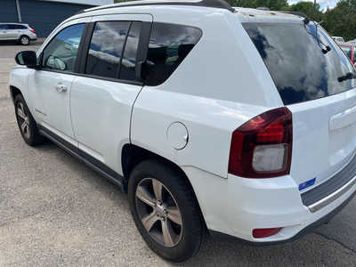 2016 Jeep Compass, $4999. Photo 5
