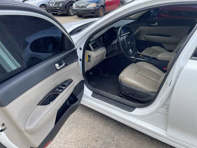2016 Kia Optima, $5999. Photo 8