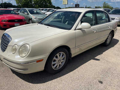 2005 Kia Amanti, $1999. Photo 4
