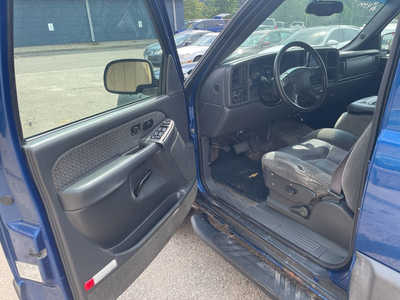 2003 Chevrolet Avalanche, $4999. Photo 9