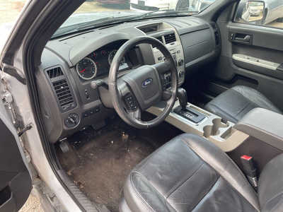 2010 Ford Escape, $2999. Photo 10