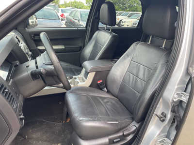 2010 Ford Escape, $2999. Photo 11