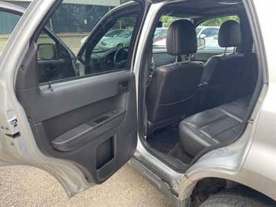 2010 Ford Escape, $2999. Photo 12