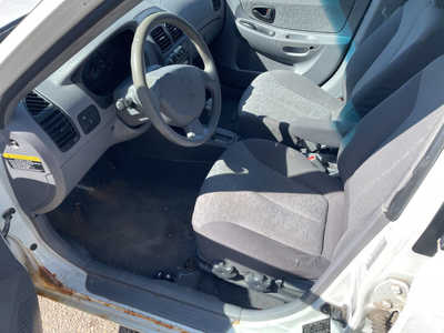 2005 Hyundai Accent, $2499. Photo 9