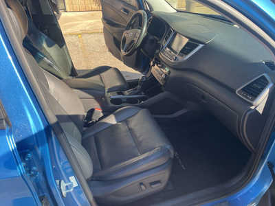 2017 Hyundai Tucson, $7999. Photo 11