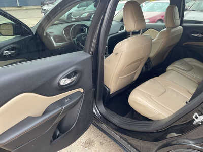 2015 Jeep Cherokee, $6999. Photo 12