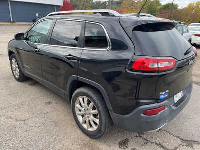 2015 Jeep Cherokee, $6999. Photo 5