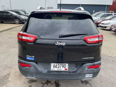 2015 Jeep Cherokee, $6999. Photo 6