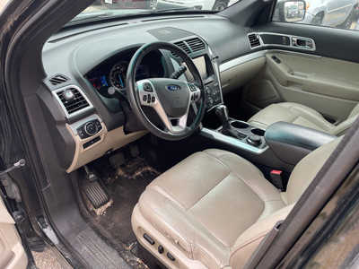 2013 Ford Explorer, $2999. Photo 10