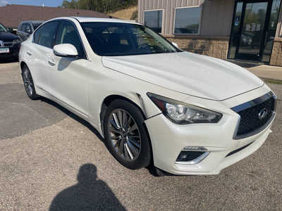 2018 Infiniti Q50, $8999. Photo 2