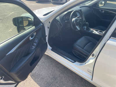 2018 Infiniti Q50, $8999. Photo 7