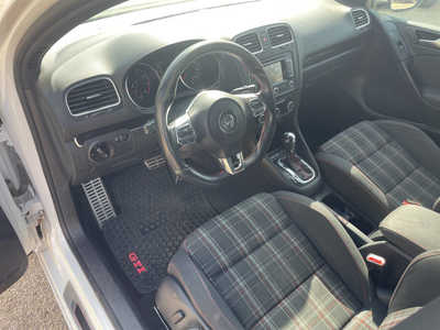 2014 Volkswagen GTI, $4999. Photo 11