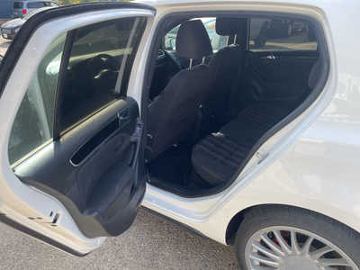 2014 Volkswagen GTI, $4999. Photo 12