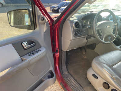 2005 Ford Expedition, $2999. Photo 11