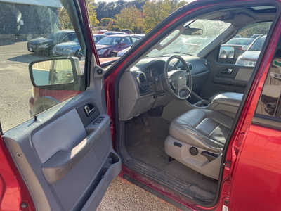 2005 Ford Expedition, $2999. Photo 9