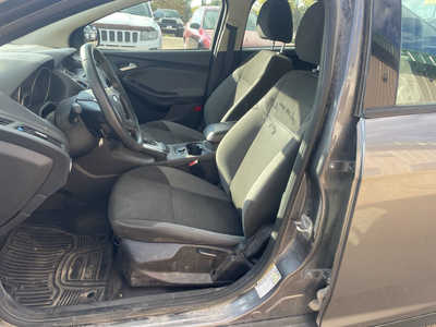 2013 Ford Focus, $2999. Photo 9