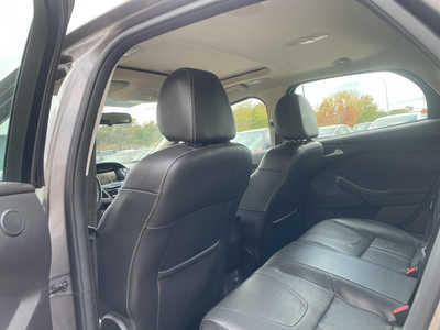 2014 Ford Focus, $1999. Photo 12