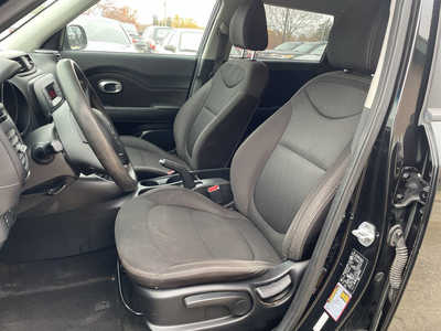 2016 Kia Soul, $5999. Photo 10