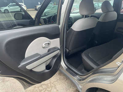 2014 Kia Soul, $4999. Photo 12