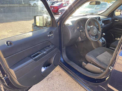 2014 Jeep Patriot, $3999. Photo 8