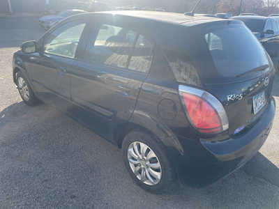 2011 Kia Rio, $1499. Photo 5