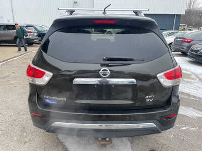 2015 Nissan Pathfinder, $4999. Photo 6