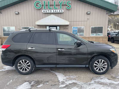 2015 Nissan Pathfinder, $4999. Photo 1