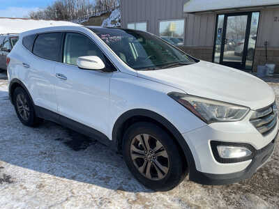 2013 Hyundai Santa Fe, $5999. Photo 2