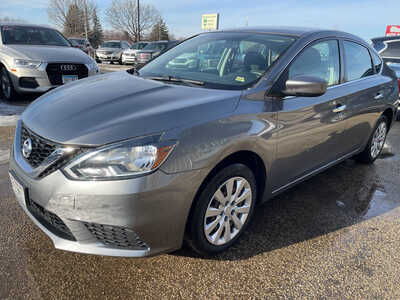 2017 Nissan Sentra, $3999. Photo 6