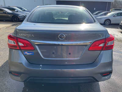 2017 Nissan Sentra, $3999. Photo 7