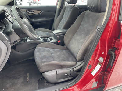 2015 Nissan Rogue, $5999. Photo 11