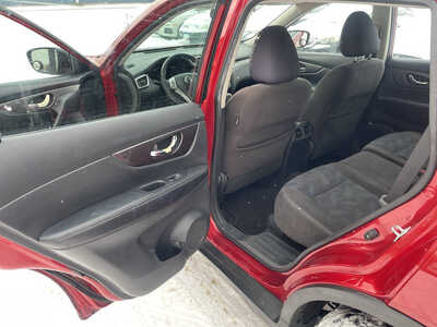 2015 Nissan Rogue, $5999. Photo 12